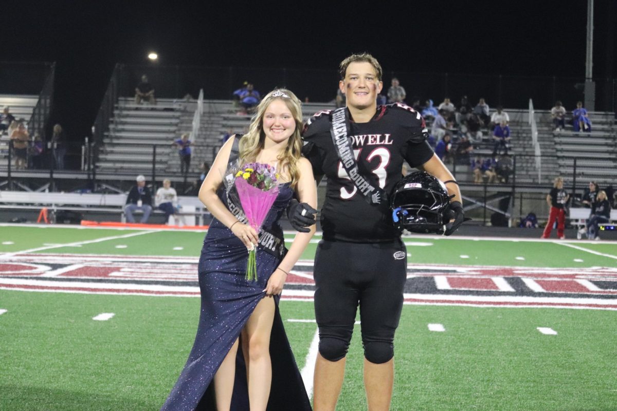 Homecoming Queen Dezmarie Mago and Homecoming King Christopher Tully.